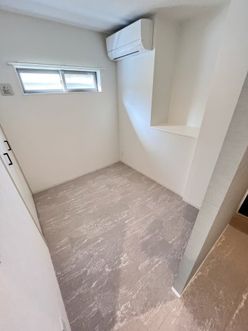 大阪市鶴見区今津中１丁目のアパートの寝室