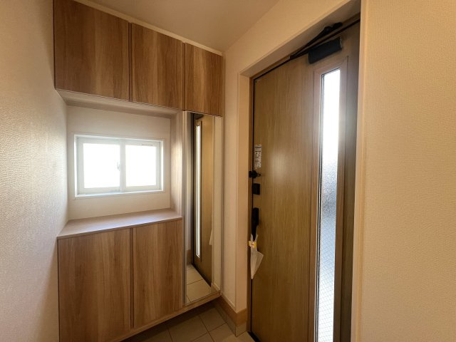 横浜と言ったら...山手！山手と言ったら...【中区本郷町】新築戸建の玄関|玄関です