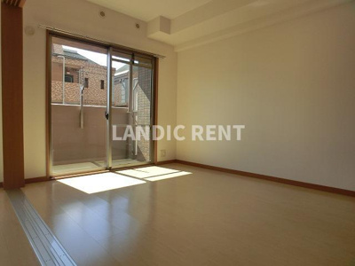 【内装】 | インレット平和