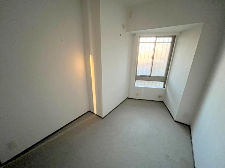 エステ・コート北柏参番館の洋室|約4.9帖の洋室