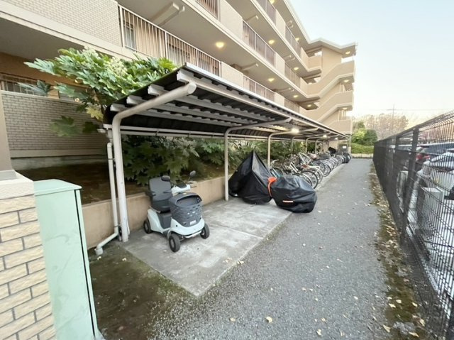 エステ・コート北柏参番館の駐輪場|共用部・駐輪場