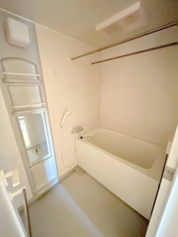 エステ・コート北柏参番館の浴室|浴室/1218サイズのバスルーム