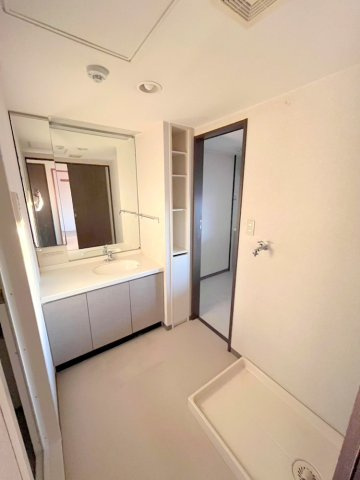 エステ・コート北柏参番館の独立洗面台|洗面所