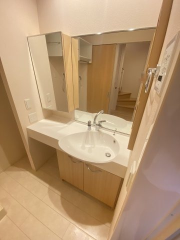 【独立洗面台】