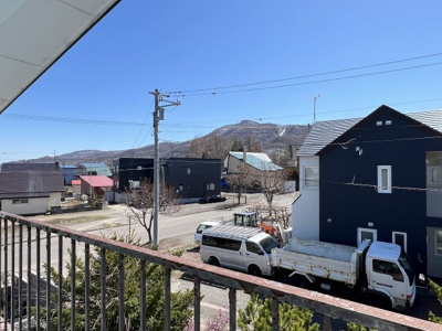 【展望】 | 小樽市銭函1丁目 土地南向き300坪 | バルコニーからは山が見え四季の移り変わりを楽しめます♪