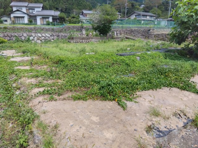 売土地　南巨摩郡南部町内船の外観|約540坪ありますので広々としています。大型農機の出入りもスムーズにできます。
