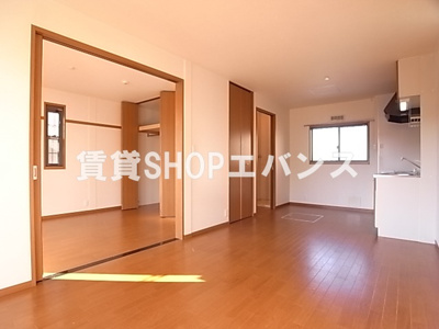 【居間・リビング】 | ウイスタリア | ゆったりとしたリビングです