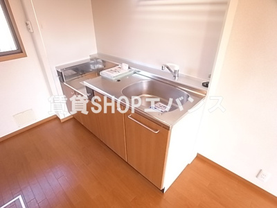 【キッチン】 | ウイスタリア | きれいなキッチンです