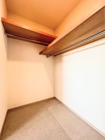 【収納】 | サザンヒルズ竹山 | ◆大容量のウォークインクローゼットがあれば、室内にタンスなどを置かなくて済み、室内がスッキリします！