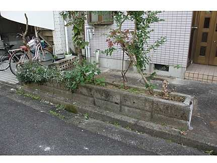 広島市南区仁保新町２丁目の前面道路含む現地写真