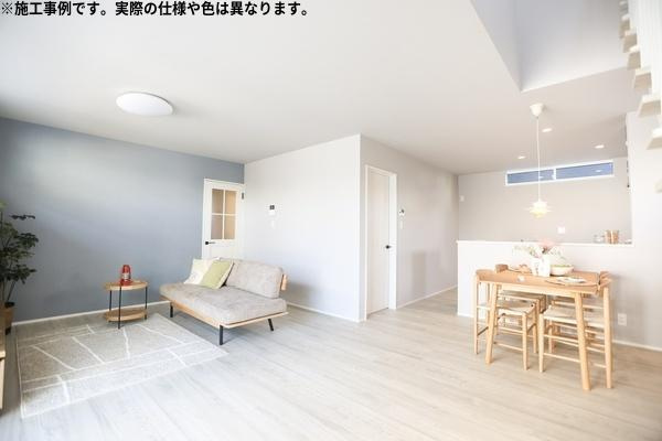 須賀2丁目W新築の居間・リビング|※施工事例写真です。実際の仕様や色は異なります。