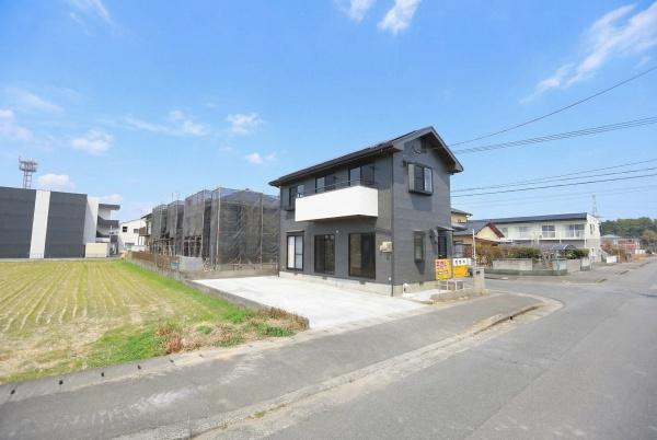 横田　中古の前面道路含む現地写真|前面道路を含む現地写真です。