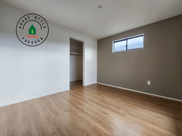 大野城市南ヶ丘5丁目第5-2棟（1号棟）の寝室|主寝室には収納力に優れたクローゼットがありますので、お部屋もすっきり片付きます。