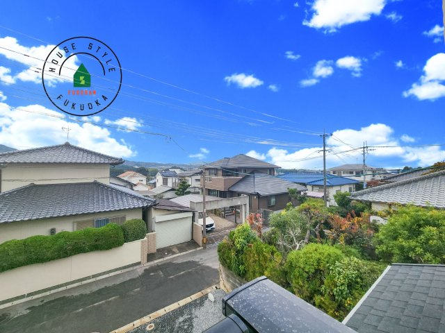 大野城市南ヶ丘5丁目第5-2棟（1号棟）の展望|窓から緑が見える物件も魅力的です。