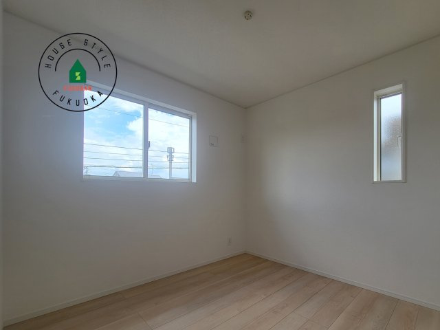 春日市一の谷1丁目第8-4棟（2号棟）の内観：施工例|元気いっぱいのお子様が活躍するお部屋です。