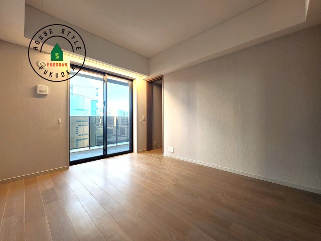 グランドメゾン福岡The Central Luxeの寝室|主寝室には収納力に優れたクローゼットがありますので、お部屋もすっきり片付きます。