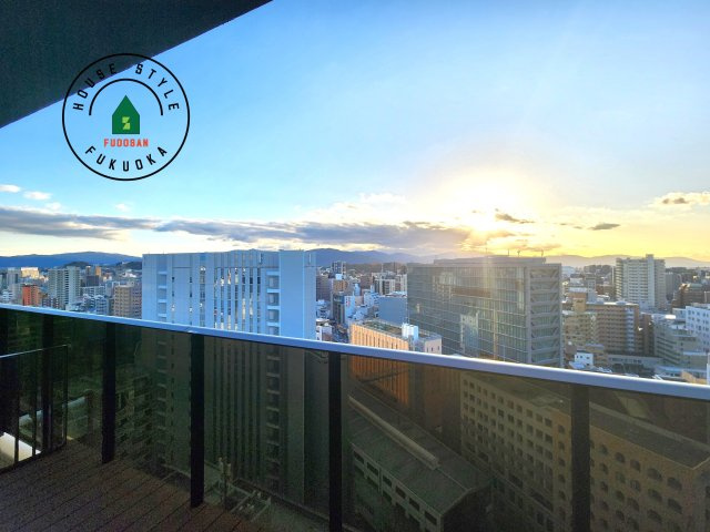 グランドメゾン福岡The Central Luxeのロビー|18Fラウンジからの眺望