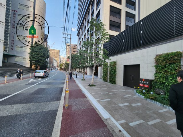 グランドメゾン福岡The Central Luxeの外観|前面道路