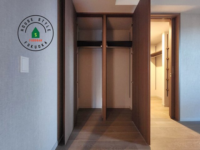 グランドメゾン福岡The Central Luxeの収納|洋室の収納