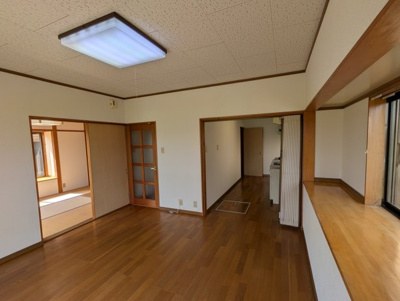 【居間・リビング】 | 室山町一戸建て