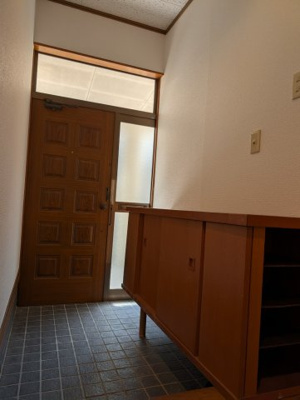 【玄関】 | 室山町一戸建て