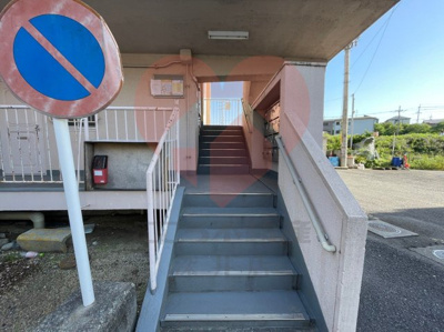 【エントランス】 | ビレッジハウス服部6号棟