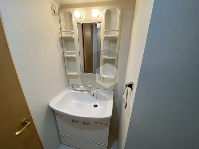 パインクレストの独立洗面台