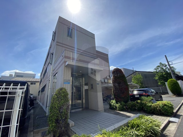 パインクレストの外観