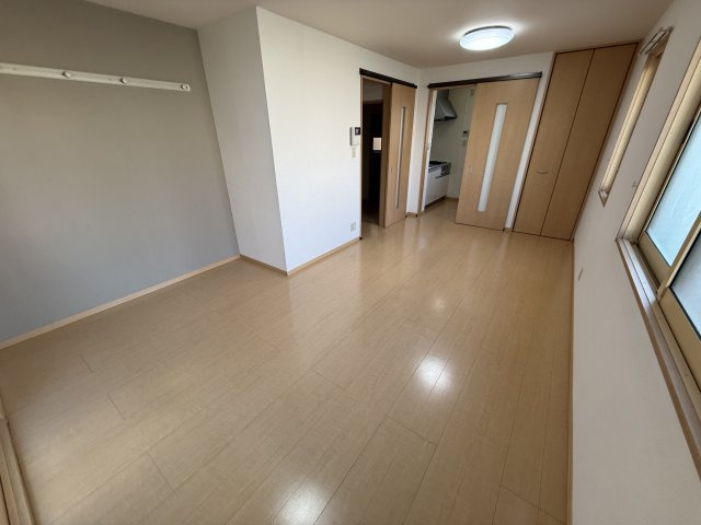 アペルトコートAの居間・リビング