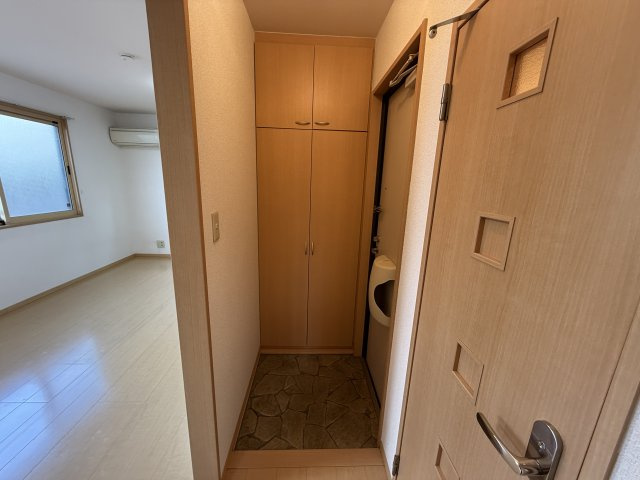 アペルトコートAの玄関