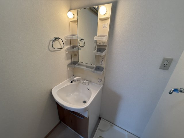 アペルトコートAの独立洗面台