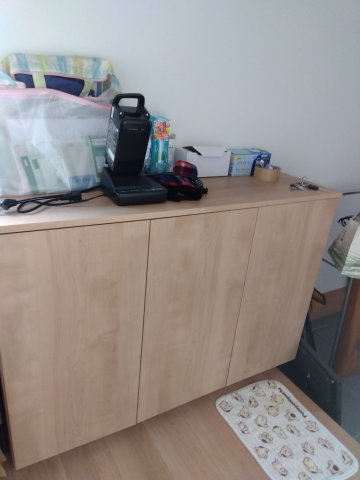 売中古戸建　富士市松岡の玄関|備え付けのシューズボックスがあるので収納がたっぷりあります。靴をしまって玄関をすっきりと使えます。