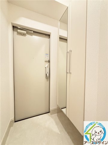 ヒカルサ神戸王塚台Ⅰの玄関
