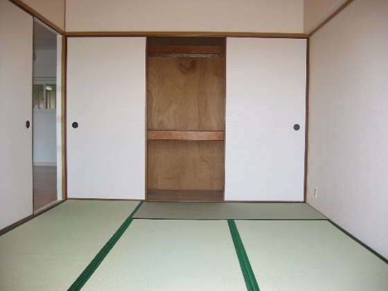 バッハレジデンス芦屋ウエスト（オーティーハイツ東灘）の和室