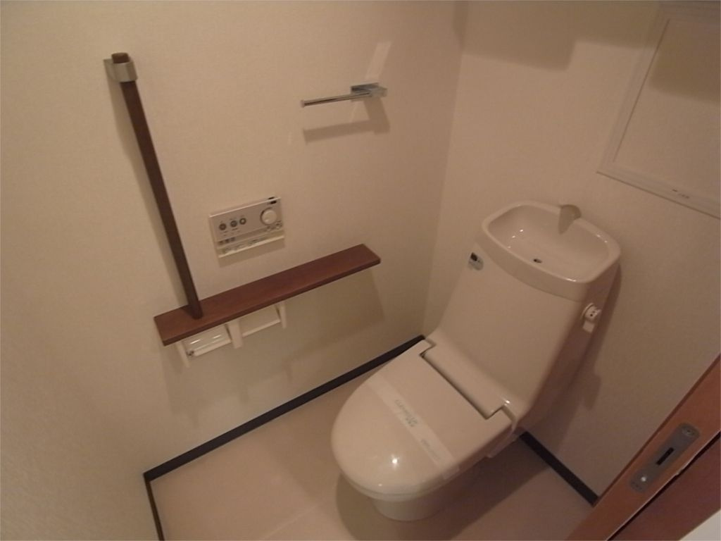 アパタワーズ神戸三宮のトイレ