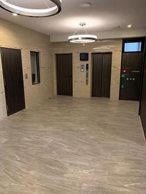 【エントランス】 | ユニバーサルビルアネックス