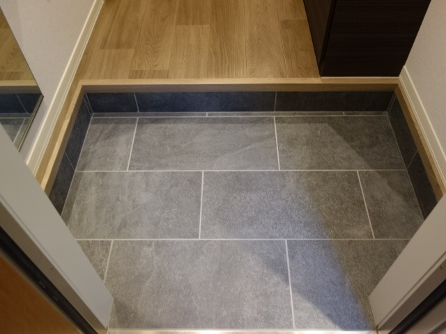 ザ　フジイ　ガーデンCの玄関