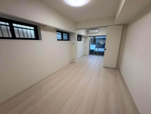 Alivis本八幡の居間・リビング