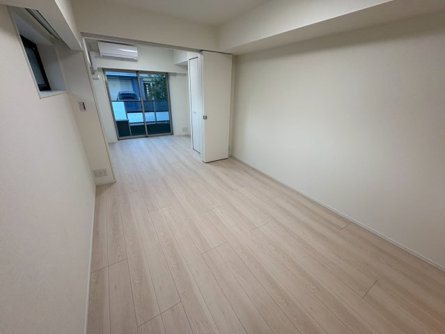 Alivis本八幡の居間・リビング