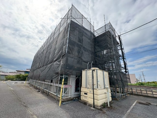 【外観】 | ※外壁塗装中の写真となります。