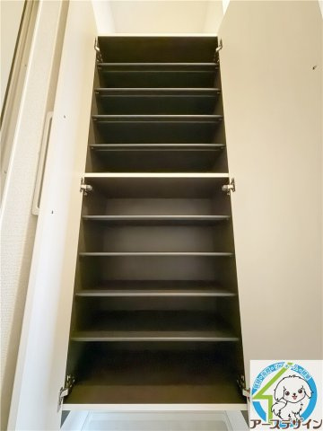 ヒカルサ神戸王塚台Ⅰの収納