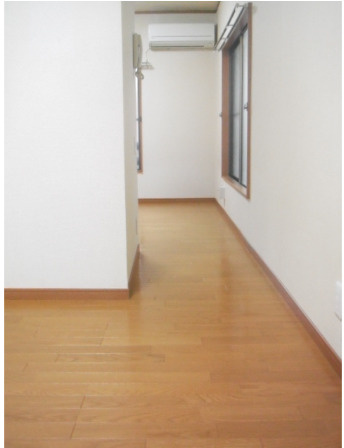 中野区本町１丁目のアパートの玄関