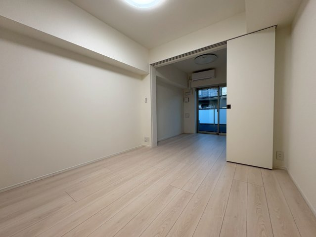 Alivis本八幡の居間・リビング