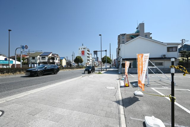 尼崎市昭和通9丁目建築条件無し土地の前面道路含む現地写真|国道2号線に面しています。