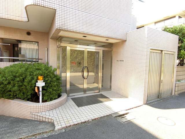 ＤＷＥＬＬ　ＫＩＳＨＩＭＯＴＯのロビー|オートロック付きエントランス
