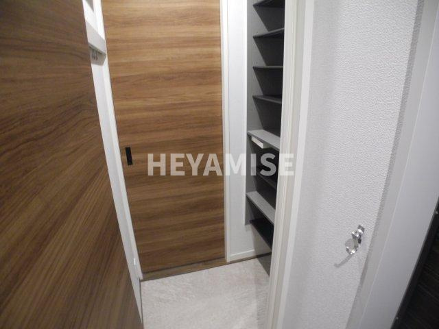 シャーメゾン　フォルジュロンの収納