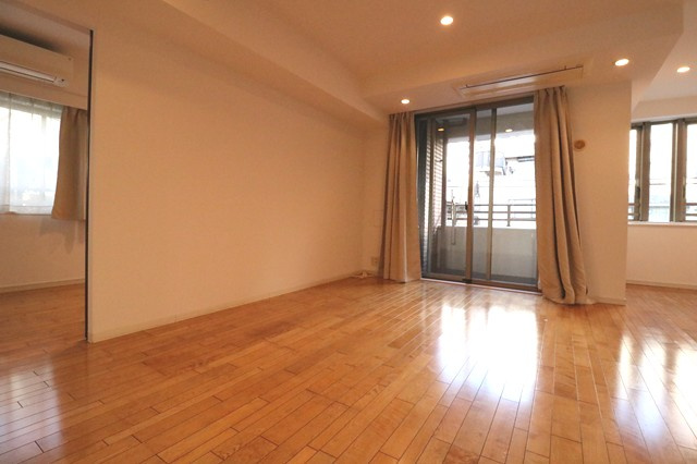 【居間・リビング】