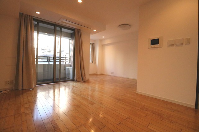 【居間・リビング】