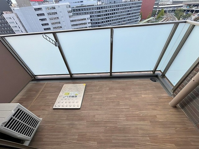 レオングラン新大阪レジデンスのバルコニー