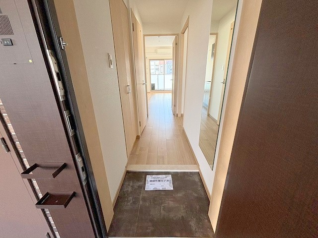 レオングラン新大阪レジデンスの玄関